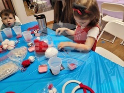 Работилничка за мартеници бе първото събитие в Българо-американския културен център в Атланта