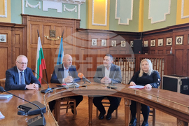 Пловдив - пресконференция - община