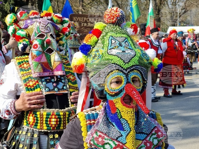 Народното събрание ще бъде огласено от звъна на хлопки на ямболски кукери