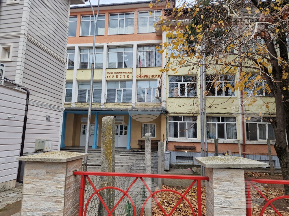 Община Омуртаг организира ученически турнир за дълъг скок, посветен на годишнината от гибелта на Васил Левски