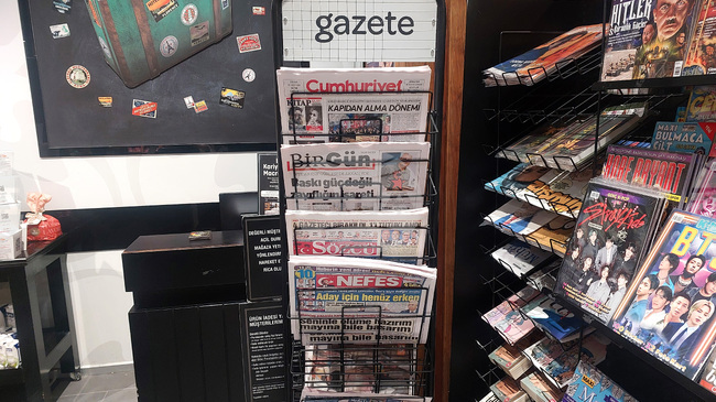 Медиите в Турция пишат, че българското правителство е подало оставка преди приемането на еврото и че кризата в Европа се задълбочава 