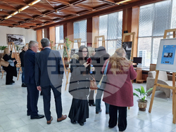 Шумен - библиотека - изложби - откриване