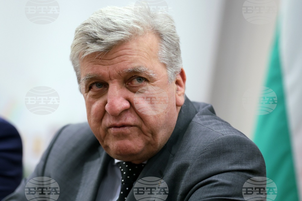 Разчитайки на пролетното снеготопене, обемите на язовирите ще бъдат запълнени, каза министърът на околната среда и водите Манол Генов