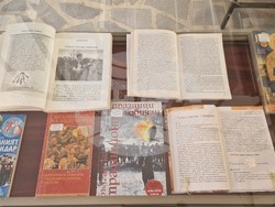 Разград - библиотека - изложба