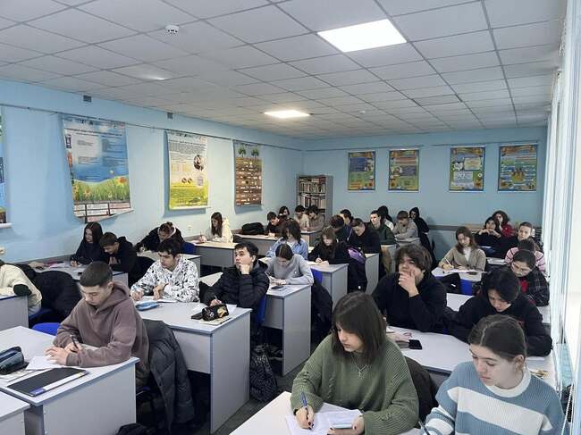 Ученици в Измаилското училище „Българска светлица“ анализираха „Една българка“ и изучаваха тракийската цивилизация