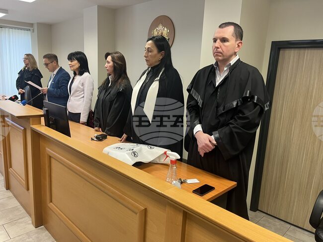 Новоизбрани съдебни заседатели положиха клетва в Районен съд-Петрич