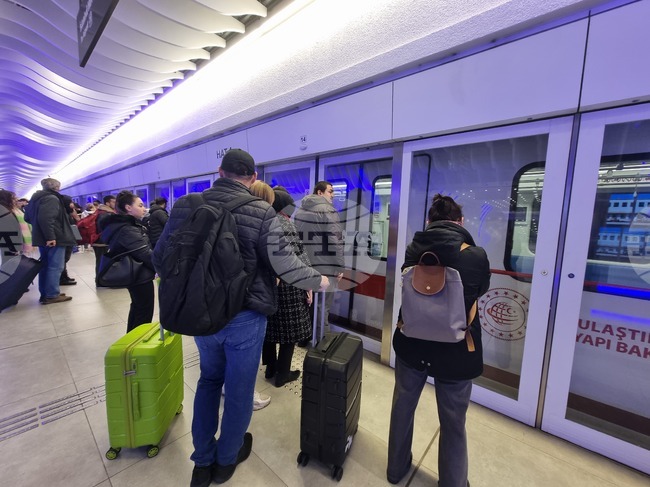 Метролинии в Истанбул, Анкара и Измир ще превозват безплатно по случай 1 май – Деня на труда и солидарността