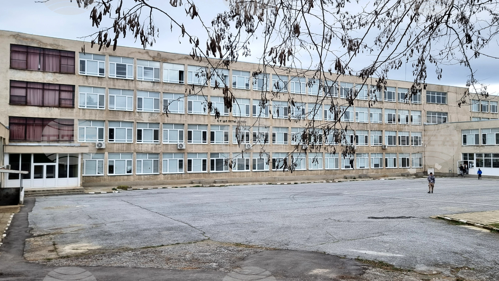 Учениците в Тополовградско се обучават онлайн днес и утре