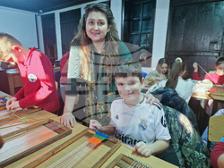 Търговище - детска група „Жарава“ - тъкане