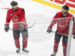 CORRECTION 4-Nations-Canada Hockey