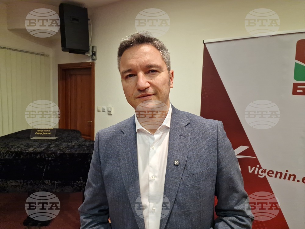 Важно е предстоящият конгрес да даде стабилност на БСП и ясни насоки за развитие, каза Кристиан Вигенин във Велико Търново