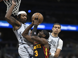 Hawks Magic Basketball