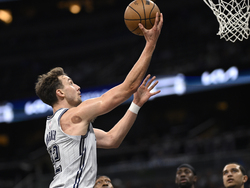 Hawks Magic Basketball
