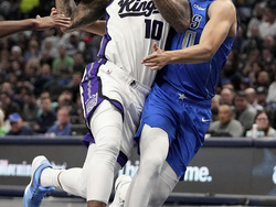 Kings Mavericks Basketball