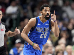 Kings Mavericks Basketball