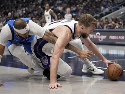 Kings Mavericks Basketball