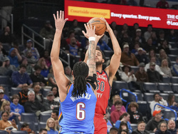 Pelicans Thunder Basketball