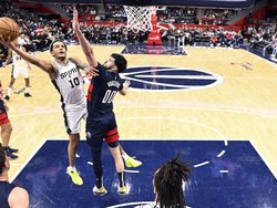 Spurs Wizards Basketball