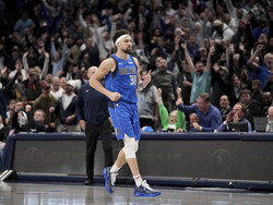 Kings Mavericks Basketball