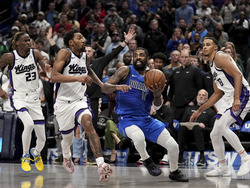 Kings Mavericks Basketball