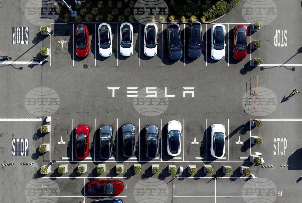 "Тесла" залива нидерландския пазар на употребявани автомобили на фона на спадащите продажби на нови