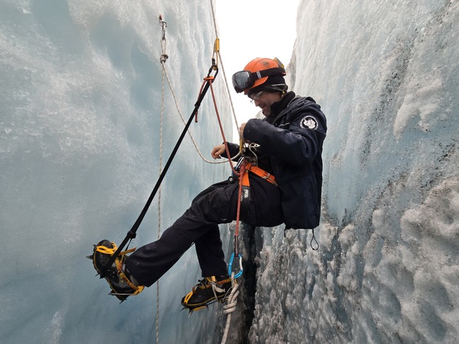 Physicist Tsvetan Parov Studies Impact of Solar Activity on Atmospheric Processes in Antarctica's Glacier Drainage Systems