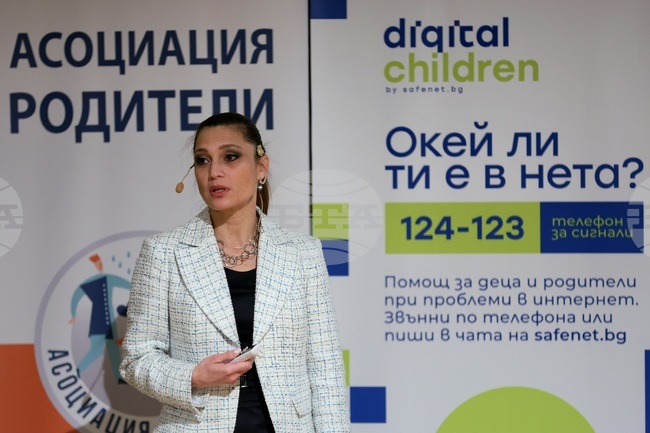 През миналата година са подадени над 70 000 сигнала за тормоз над децата в интернет, каза Антоанета Василева от Център за безопасен интернет