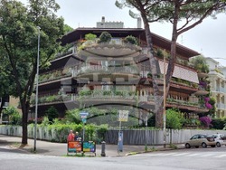 Италия - Рим - централа на РАИ - ремонт