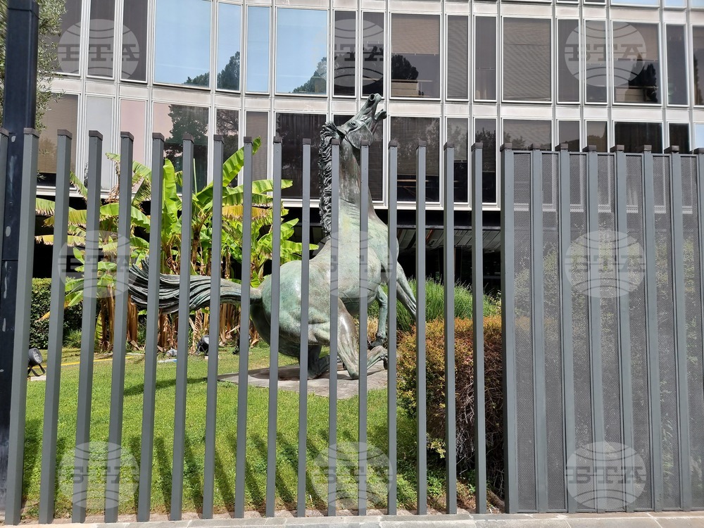 Италия - Рим - централа на РАИ - ремонт