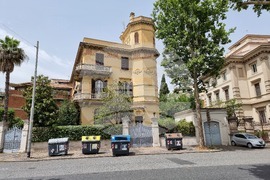 Италия - Рим - централа на РАИ - ремонт