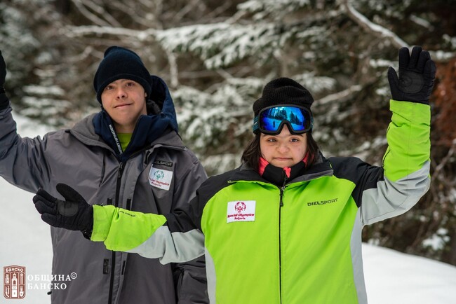Атлети от община Банско участват в подготвителен лагер „Бъдещето е тук!“ – 30 дни до откриването на Световни зимни игри на „Спешъл Олимпикс“ в Торино