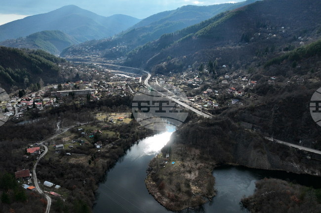 Good Mountain Hiking Conditions on Tuesday