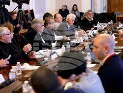 Народно събрание - МПС - нотариална заверка - кръгла маса