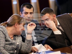 Народно събрание - МПС - нотариална заверка - кръгла маса