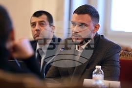 Народно събрание - МПС - нотариална заверка - кръгла маса