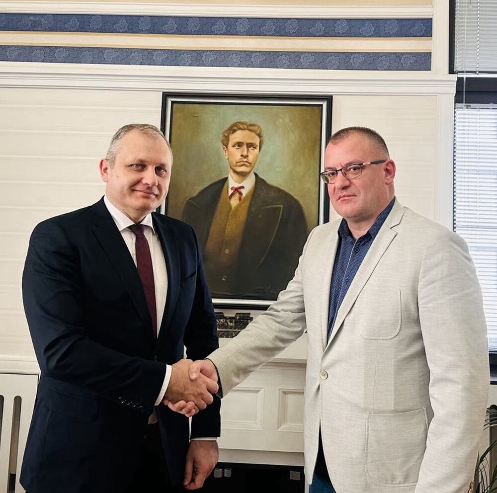 Валентин Мундров: Интерактивна аптечна карта ще улеснява достъпа до информация за списък до аптеки в близост и дейностите, които извършват