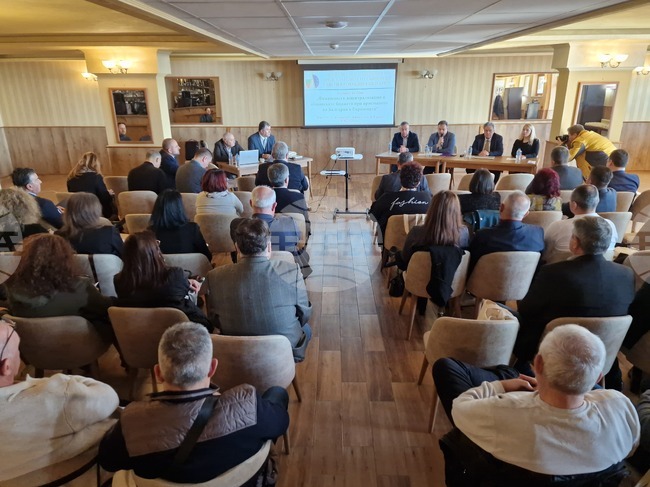 Председатели на общински съвети от Северен централен район за планиране дебатираха по юридически, икономически и социални казуси