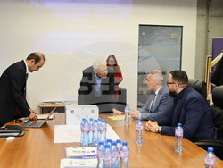 Село Радиново - Китайска компания HT-SAAE представя - агрофотоволтаици