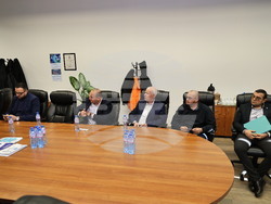 Село Радиново - Китайска компания HT-SAAE представя - агрофотоволтаици