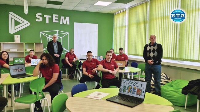 В самоковско училище отвори врати новоизграден СТЕМ център