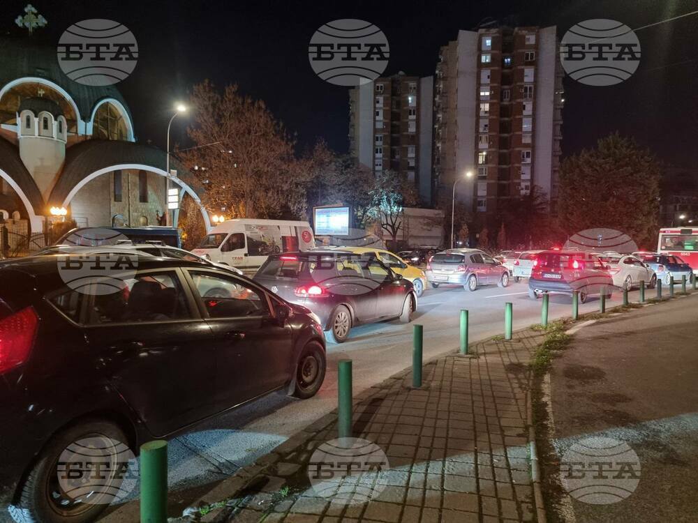 Един убит, двама ранени и четирима арестувани след "неразбирателство" в трафика, прераснало в престрелка на паркинг в Скопие