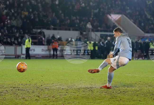 Третият във Висшата лига Нотингам елиминира трудно третодивизионния Екзитър след дузпи за ФА Къп