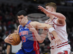 Pistons Bulls Basketball