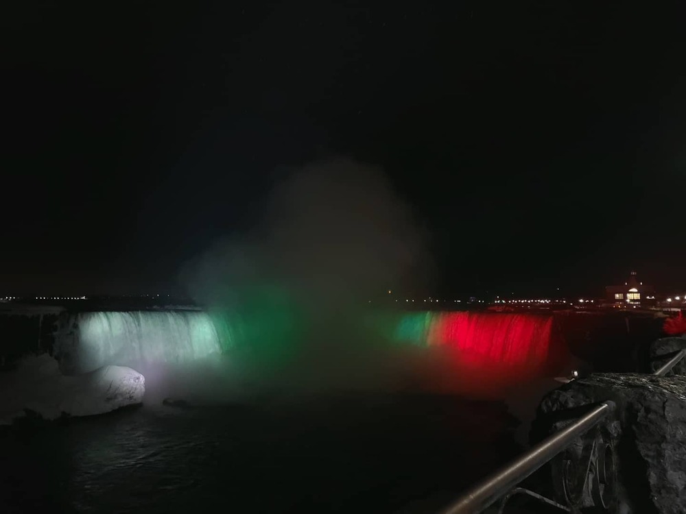 В чест на Трети март Ниагарският водопад ще бъде осветен в цветовете на българския трибагреник за четвърта поредна година