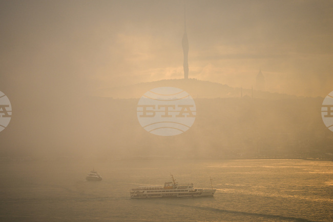 Временно е прекратен трафикът на кораби през Босфора