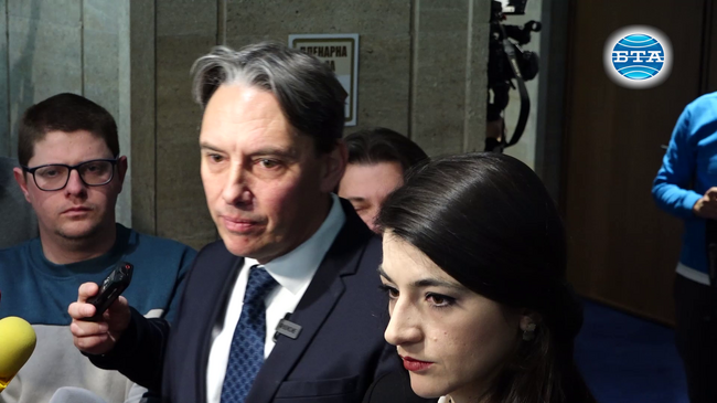 Мнозинството бърза за една седмица да открие процедури за избор на всички регулатори, казаха от "Продължаваме промяната" и се обявиха против това