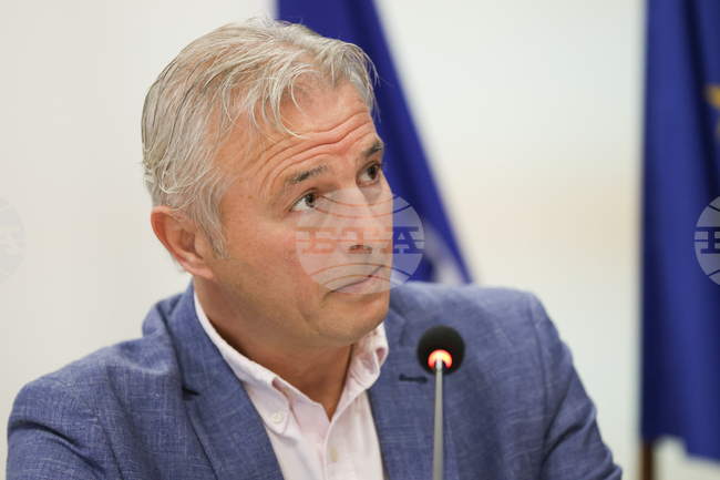 Ролята на Областните информационни центрове е да разкажат на хората какво се случва със средства от ЕС, каза управителят на центъра в Благоевград 