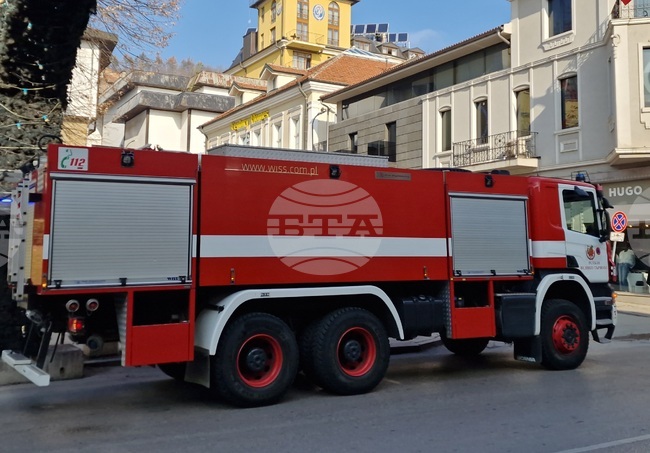 Сажди са възпламенили комин на хотел във Велико Търново, няма пострадали хора