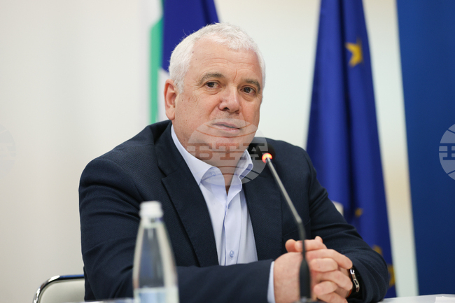 Образованието е ценност, която трябва да бъде осъзната, коментира началникът на РУО Благоевград Ивайло Златанов