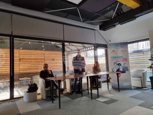 Подкаст и семинари ще са част от проекта „Trendy дигитално без тормоз“